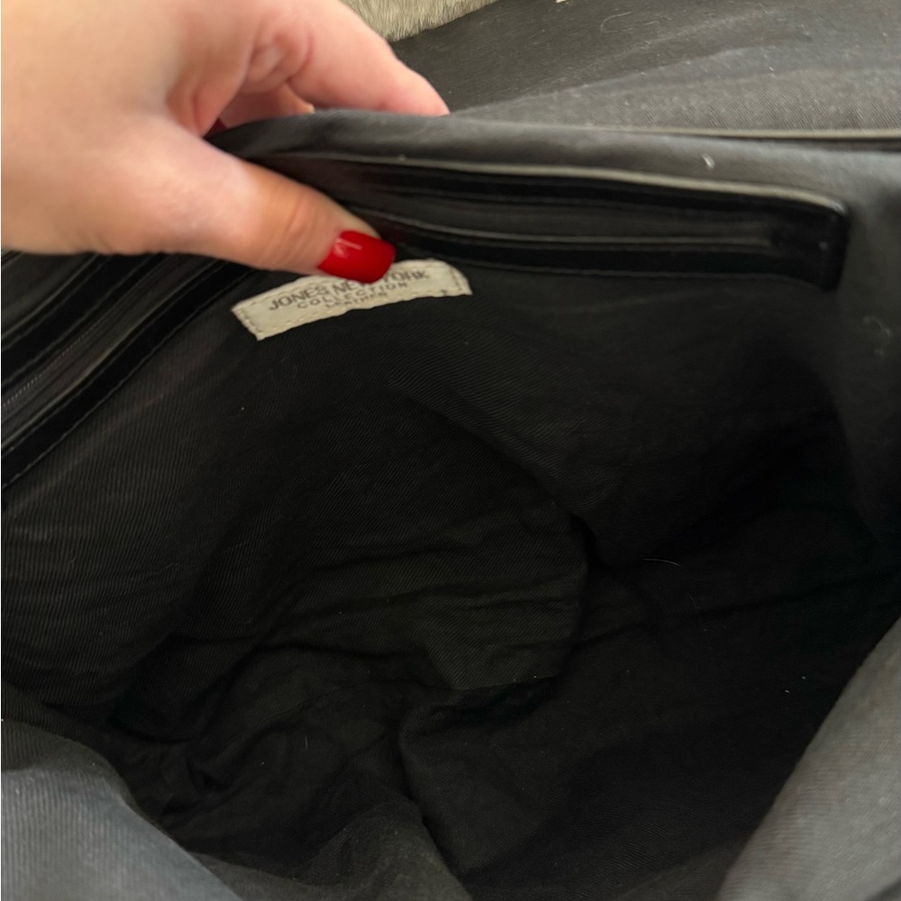 Jones New York Black Shoulder Bag - Picture 6 of 6